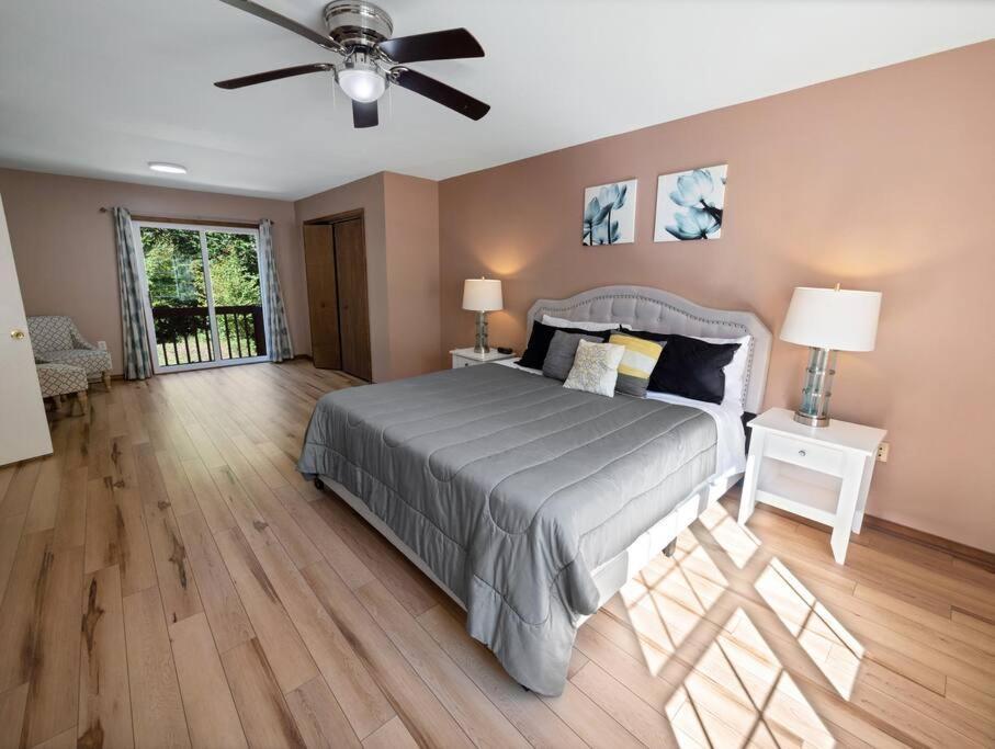 Horatio Hideaway Pocono Escape * Tobyhanna